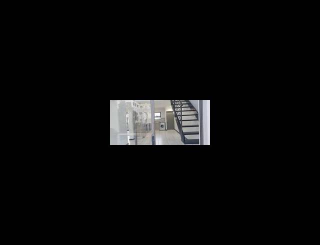 2 BEDROOM PROPERTY TO RENT IN SUNNINGHILL